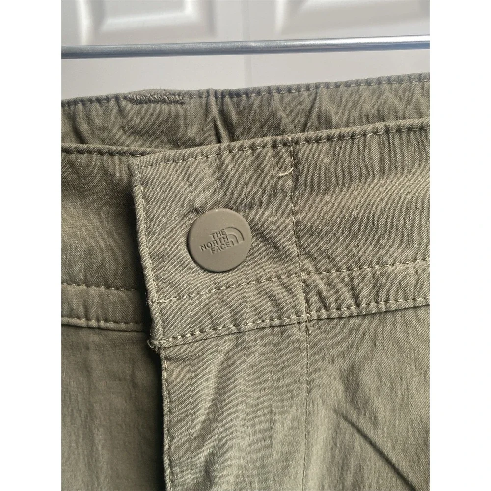 North Face‎ Men's 32 Green Tech Walking Shorts Gorpcore Camping Outdoor